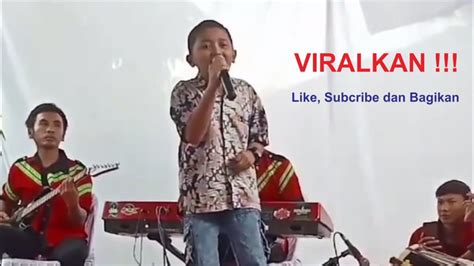 Viralkan Suara Merdu Anak Kecil Nyanyi Lagu Sunda Lamunan Di Atas