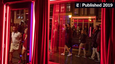 Amsterdam To Ban Tours Of Its Red Light District The New York Times