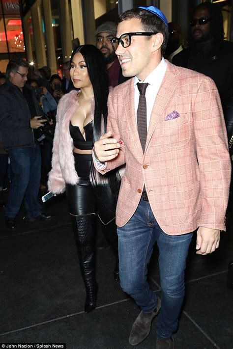 Nicki Minaj Wears Leather For Prive Reveaux Launch In Nyc Daily Mail