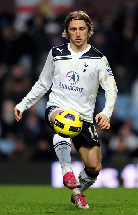 Luka modric has been the subject of intense speculations over the past few days with reports claiming that the croatian i want to leave tottenham as friends. Luka Modric Photos Photos - Aston Villa v Tottenham ...