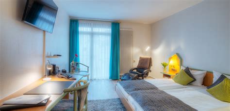 Komfort Doppelzimmer Zur Einzelnutzung Im Paulin Hotel Trier Bei Der