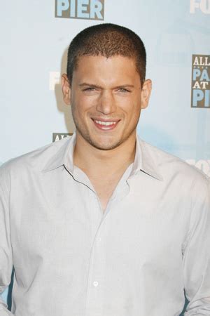 Prison Break Actor Wentworth Miller Reveals He S Gay And Asks For Only
