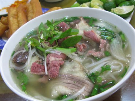 Ph B T I Vietnamese Beef Noodle Soup Delicious Vietnam