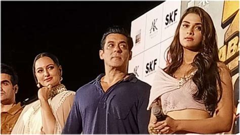 Dabangg 3 Trailer Launch Highlights Salman Khan Sonakshi Sinha Saiee Manjrekar Set To Impress