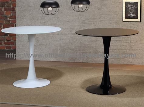 Made in malaysia, the table is built from sturdy and comfortably seats up to six. Small Round Glass Dining Table - Small Round Glass Dining ...