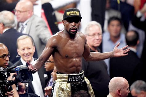 Floyd mayweather started boxing at the age of seven. KSI On Floyd Mayweather vs Logan Paul Rumors: "Why Would ...
