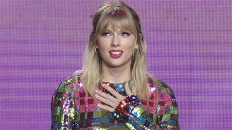 Contrary to the norm, 13 is taylor swift's lucky number. Taylor Swift Gives Back to a Few Lucky Fans Amid ...