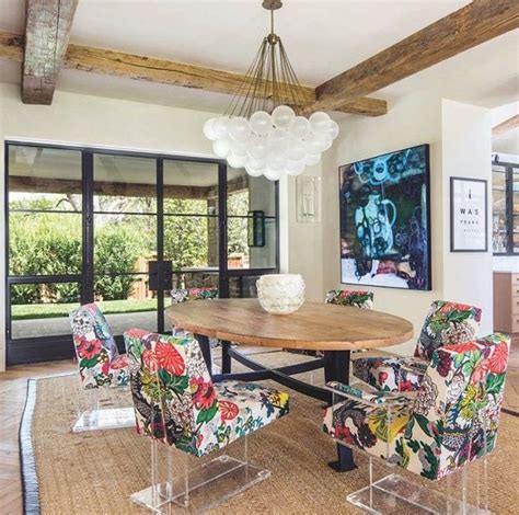 The acrylic rental chair are loaded with unbelievably stunning attributes that entice your guests to stay longer. Pin by Designs by Katrina on Acrylic Chairs & Tables ...