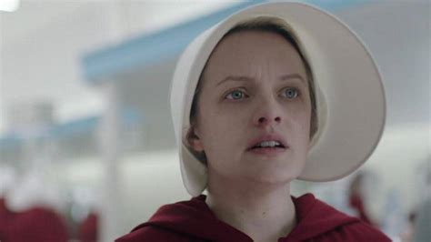 Was Surprised With Success Of The Handsmaids Tale Says Elisabeth Moss