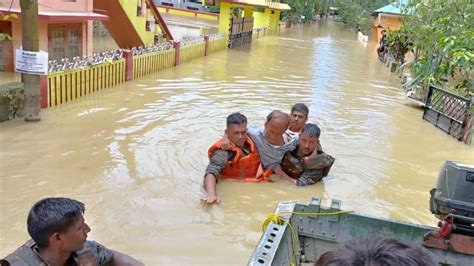 Assam Floods Picture Remains Grim Death Toll Rises To 118 Amid Food And Medicine Shortage In