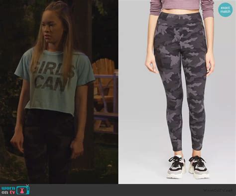 Wornontv Avas Girls Can Tee And Camo Leggings On Bunkd Shelby Simmons Clothes And Wardrobe
