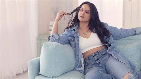 Sonakshi Sinha Birthday Special When Sonakshi Got Stuck On A Question Related To Ramayana And