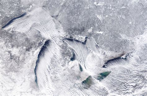 Stunning Image From Space Shows Great Lakes Working Together To Snow On