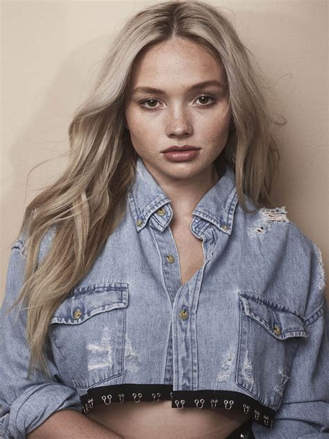 Natalie Alyn Lind Photo 94 Of 148 Pics Wallpaper Photo 1054563