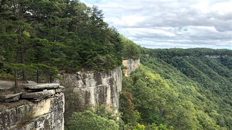 Endless Wall Trail In New River Gorge National Park Lansing West