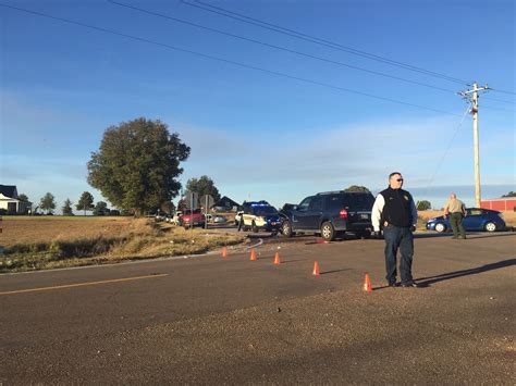 At least 1 airlifted in Medina wreck - WBBJ TV