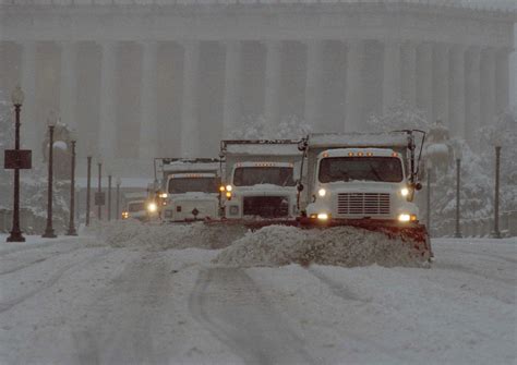 A Look Back Dcs Biggest March Snowstorms Wtop News