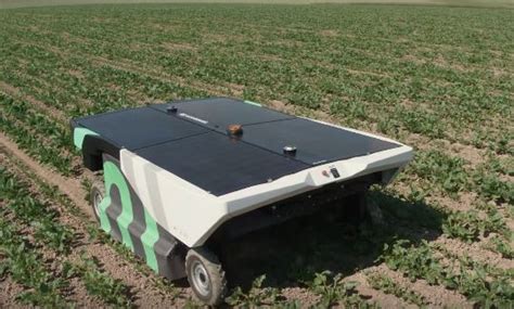 Avo Autonomous Weeding Robot With Solar Panels Robotic Gizmos