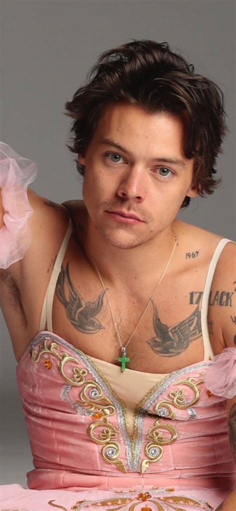 Harry Photographed For Snl Harry Styles Photos Harry Styles Cute Harry Styles