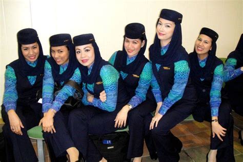 Saudi Arabian Airlines Stewardess Uniform