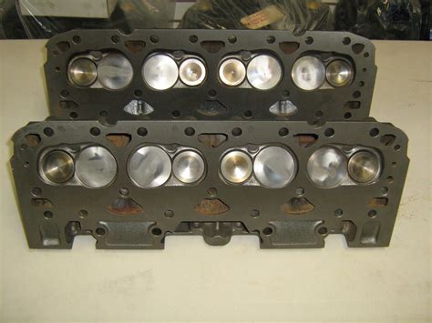 Small Block Chevy Cylinder Heads 180 Chevy Bowtie Heads