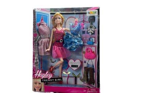 Hayley Trendy Fashion Doll Set With Dresses Toy Pretend Play Kids Girls