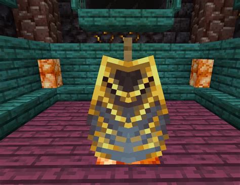 Gilded Netherite Elytra Minecraft Texture Pack