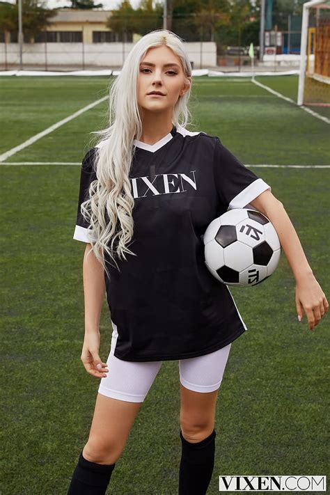 Eva Elfie Pornstar Vixen Women White Hair Black T Shirt Hd