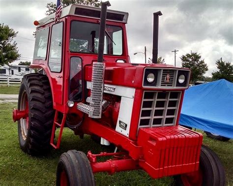 Ih 1468 V 8 Tractors Farmall Vehicles