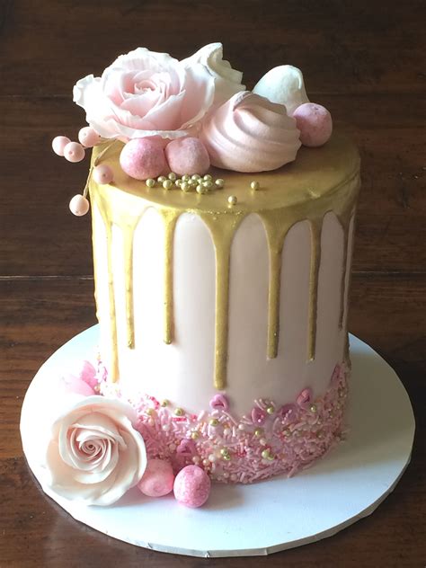 pink and gold drip cake with sugar roses drip cakes cake sweet 16 cakes