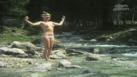 Naked Marie Luise Lusewitz In Wo Der Wildbach Durch Das Höschen Rauscht