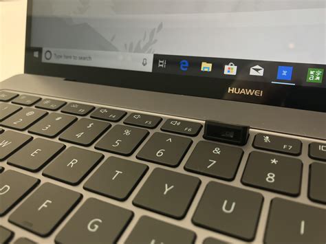 The Huawei Matebook camera at the local Microsoft store : laptops