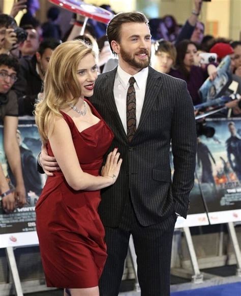 Scarlett Johansson Meme Left Handed Free Hd Wallpaper