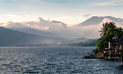 Danau Singkarak Danau Eksotis Yang Sarat Cerita Mistis Di Sumatera