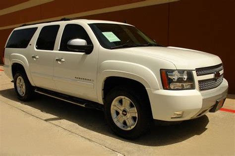 Find Used 07 Chevy Suburban Z71 Offroad Package 4wd Moon Roof Heated