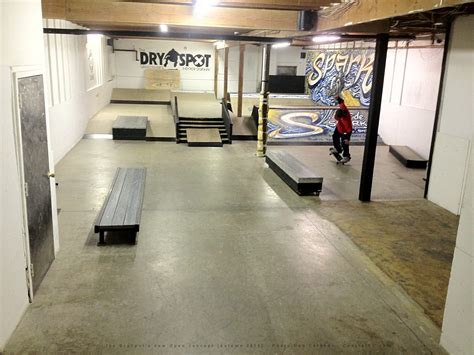 Mini Ramp Skateboard Deck Art Restaurant Concept Indoor Playground