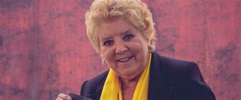 Wilma de angelis (born in milano, on april 8, 1930 is a popular italian singer and presenter. Wilma De Angelis: "La Rai mi aveva invitato a Sanremo poi ...
