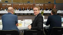 Daniel Günther: Privates bis Karriere - Der Ministerpräsident von ...
