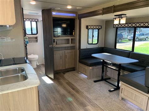 Maybe you would like to learn more about one of these? 2020 Coachmen Freedom Express Ultra-Lite 248RBS | Campers ...