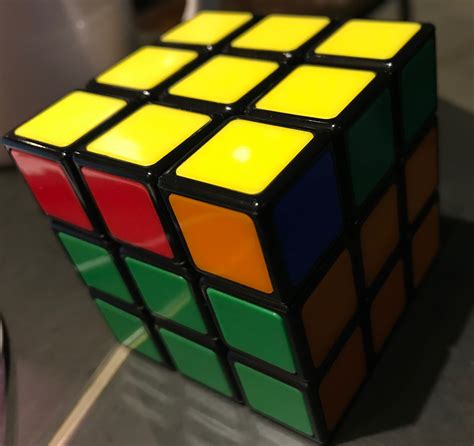 Comment Résoudre Facilement Un Cube Rubik Urbania