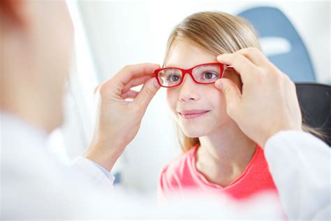 6 Signs That Show Your Child May Have An Eye Or Vision Problem Better