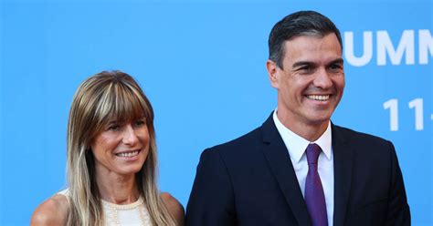 Pedro Sánchez en la intimidad de su mujer Begoña Gómez y sus hijas a su pasado en el break dance