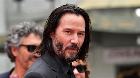Keanu Reeves Leaves Touching Note On Fans Yard Sign Perthnow