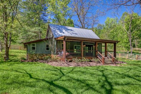 Choose from more than 10,000 properties, ideal house rentals for families, groups and couples. NEST: A Pretty Little Cabin Rental in Franklin, Tennessee