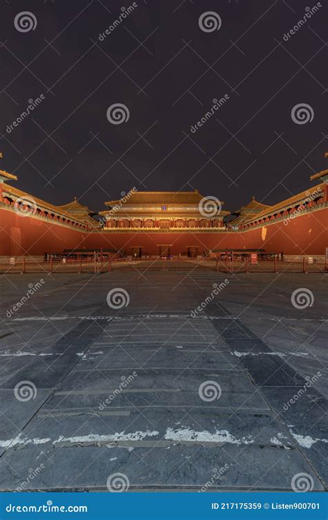 Night View Of The Meridian Gate In Forbidden City At Night In Beijing