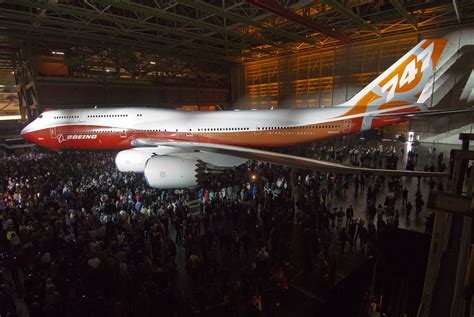 Noticias Boeing Celebrates Premiere Of New 747 8