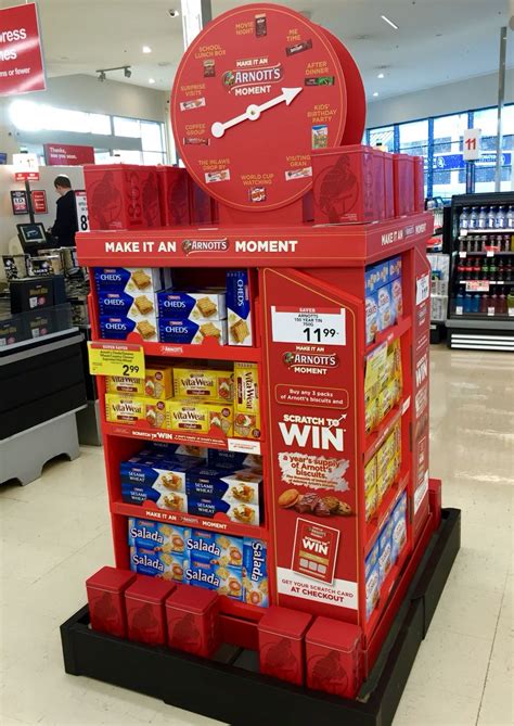 Pin By Sergio Gomes On Pos Pop Display Pallet Display Merchandising