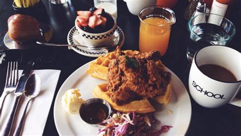 10 Best Toronto Places To Eat Some Sweet Sweet Chicken And Waffles Narcity