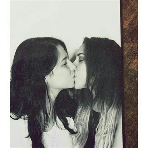Ally Hills And Stevie Boebi Kissing Girls In Love Lesbians Kissing Photo