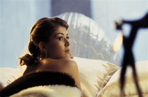 Miranda Frost Die Another Day Ice Palace Bed Scene Bond Girls Photo